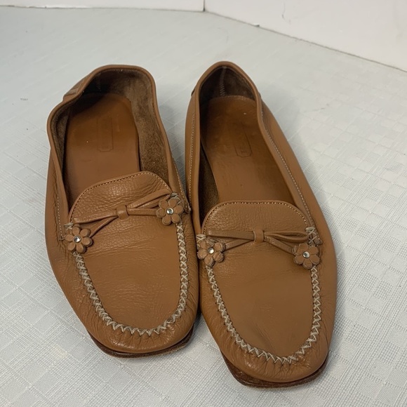 Coach Ariella Leather Loafers in tan with silver hardware - Picture 2 of 10